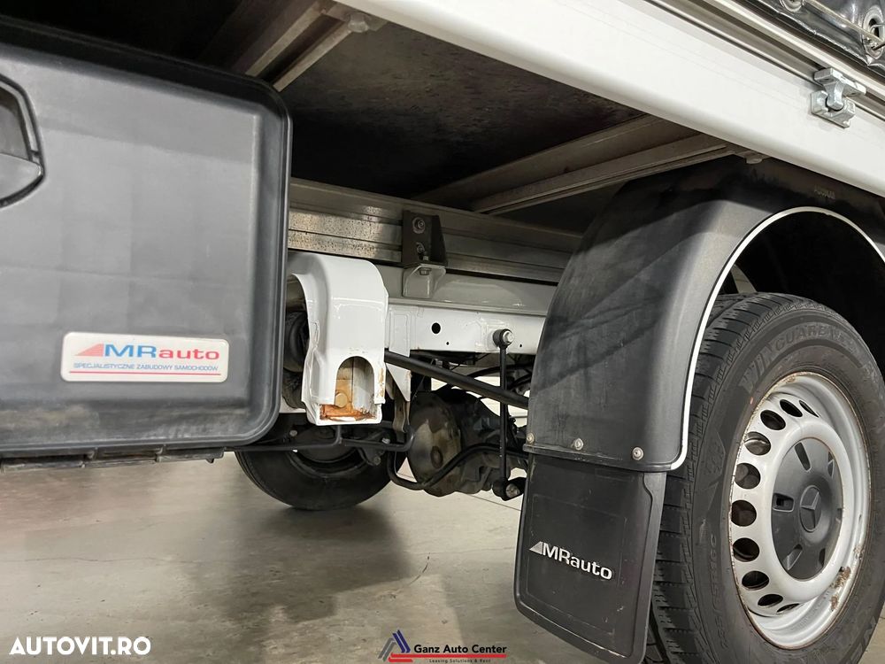 Mercedes-Benz Sprinter - 28