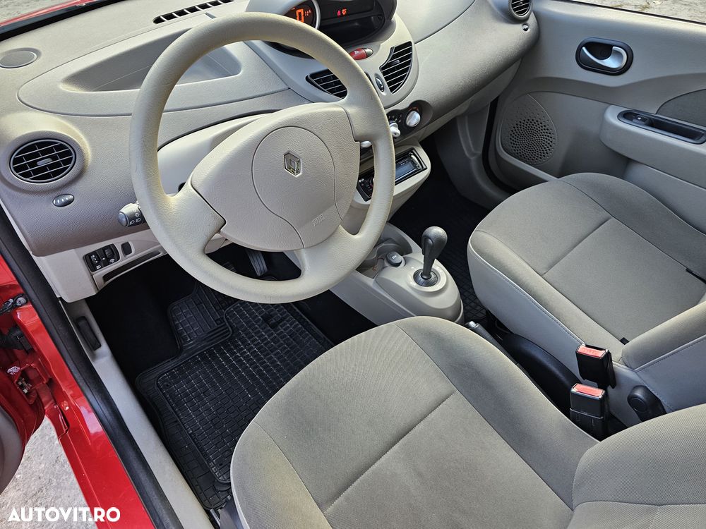 Renault Twingo - 13