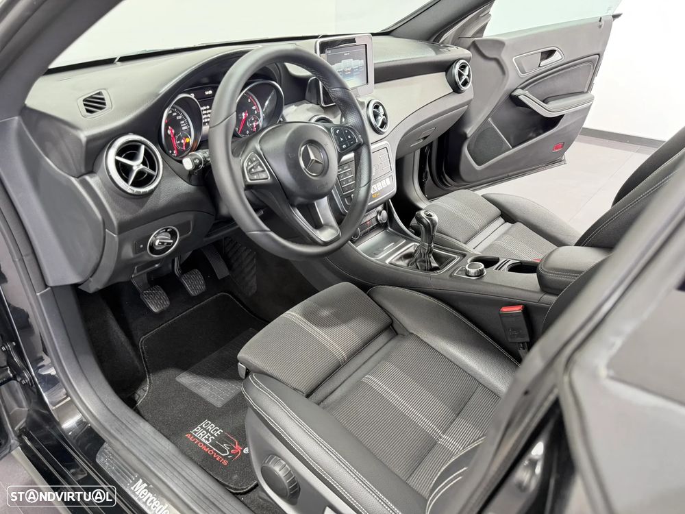 Mercedes-Benz CLA 180 d Shooting Brake Urban - 20