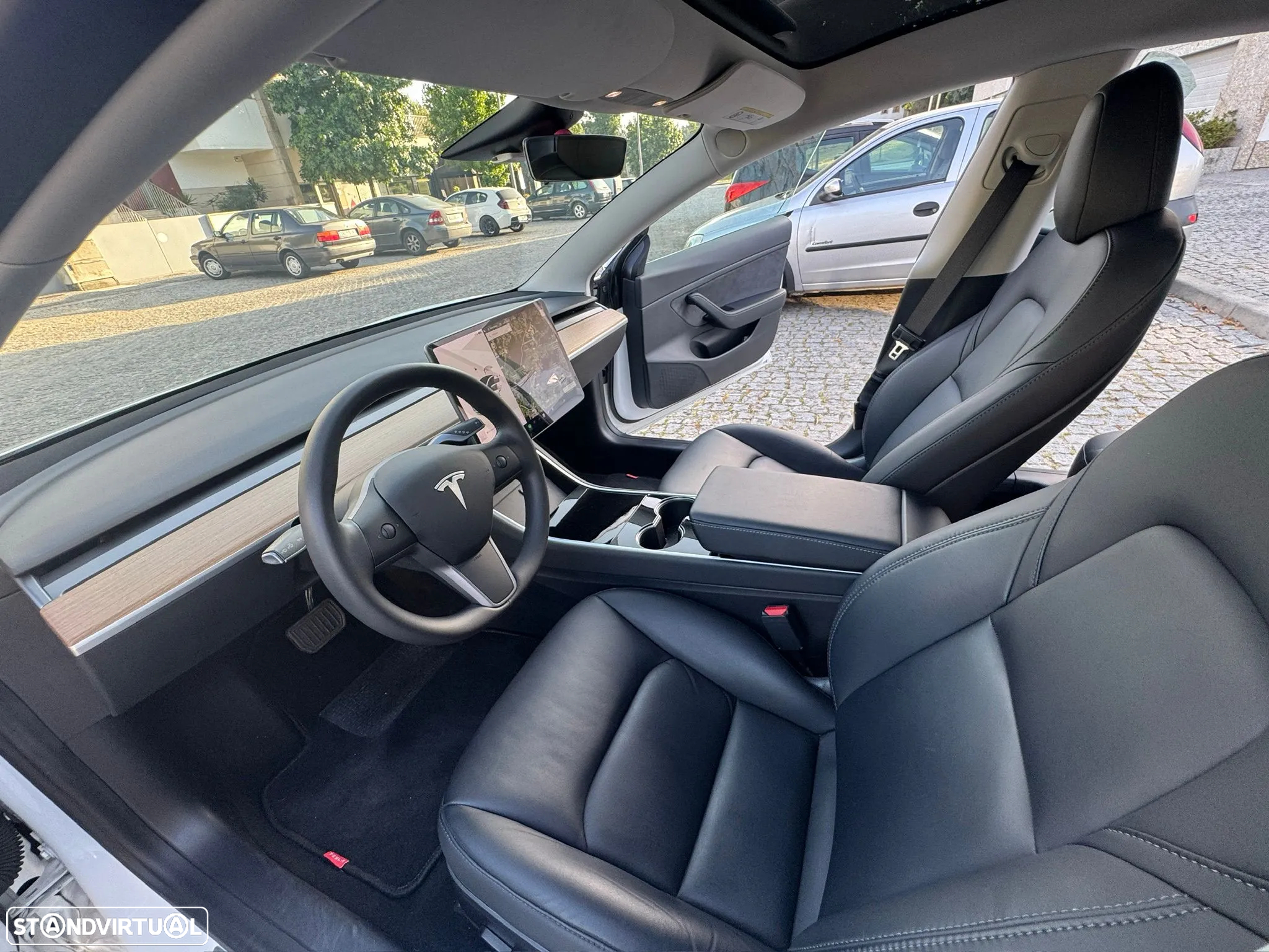 Tesla Model 3 Standard Range Plus RWD - 24