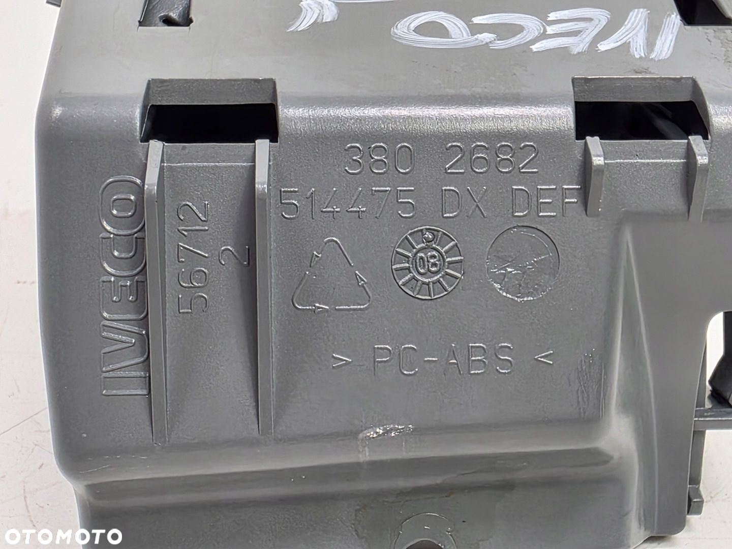 IVECO DAILY 06-14 CUPHOLDER UCHWYT POJEMNIK NA KUBEK PRAWY 3802682 1 - 5