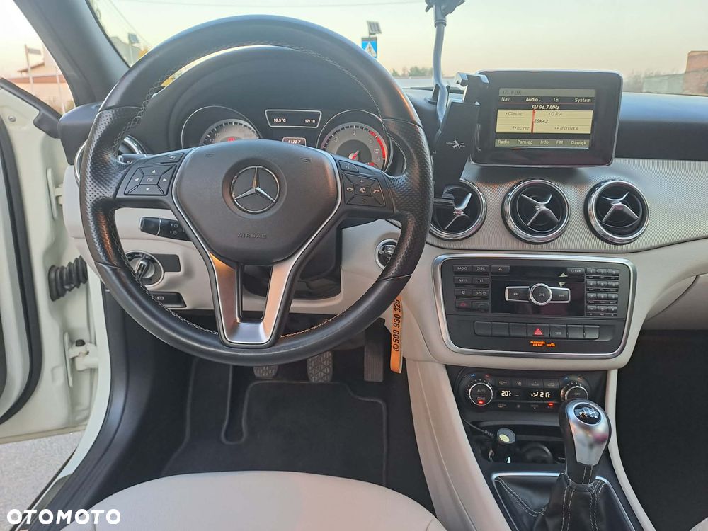 Mercedes-Benz GLA 200 (CDI) d - 9