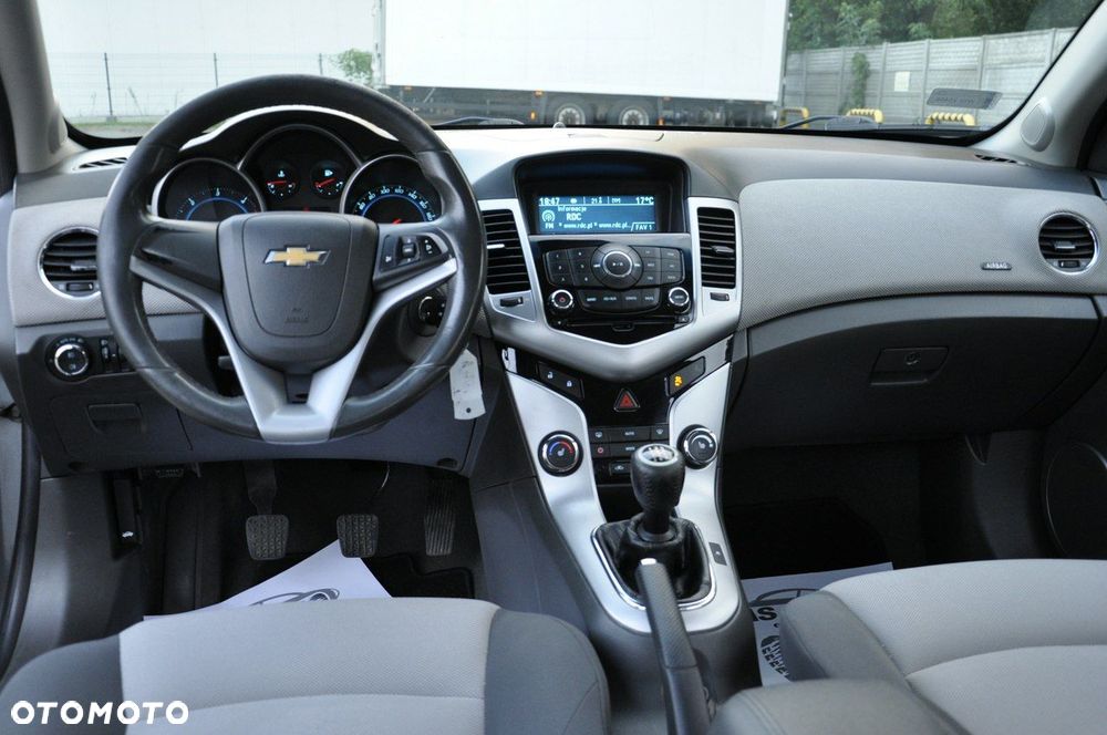 Chevrolet Cruze 2.0 VDCi LS - 5