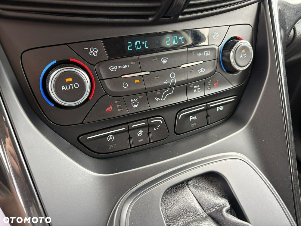Ford Kuga - 22