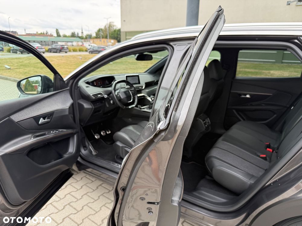 Peugeot 3008 1.2 PureTech GT S&S - 21