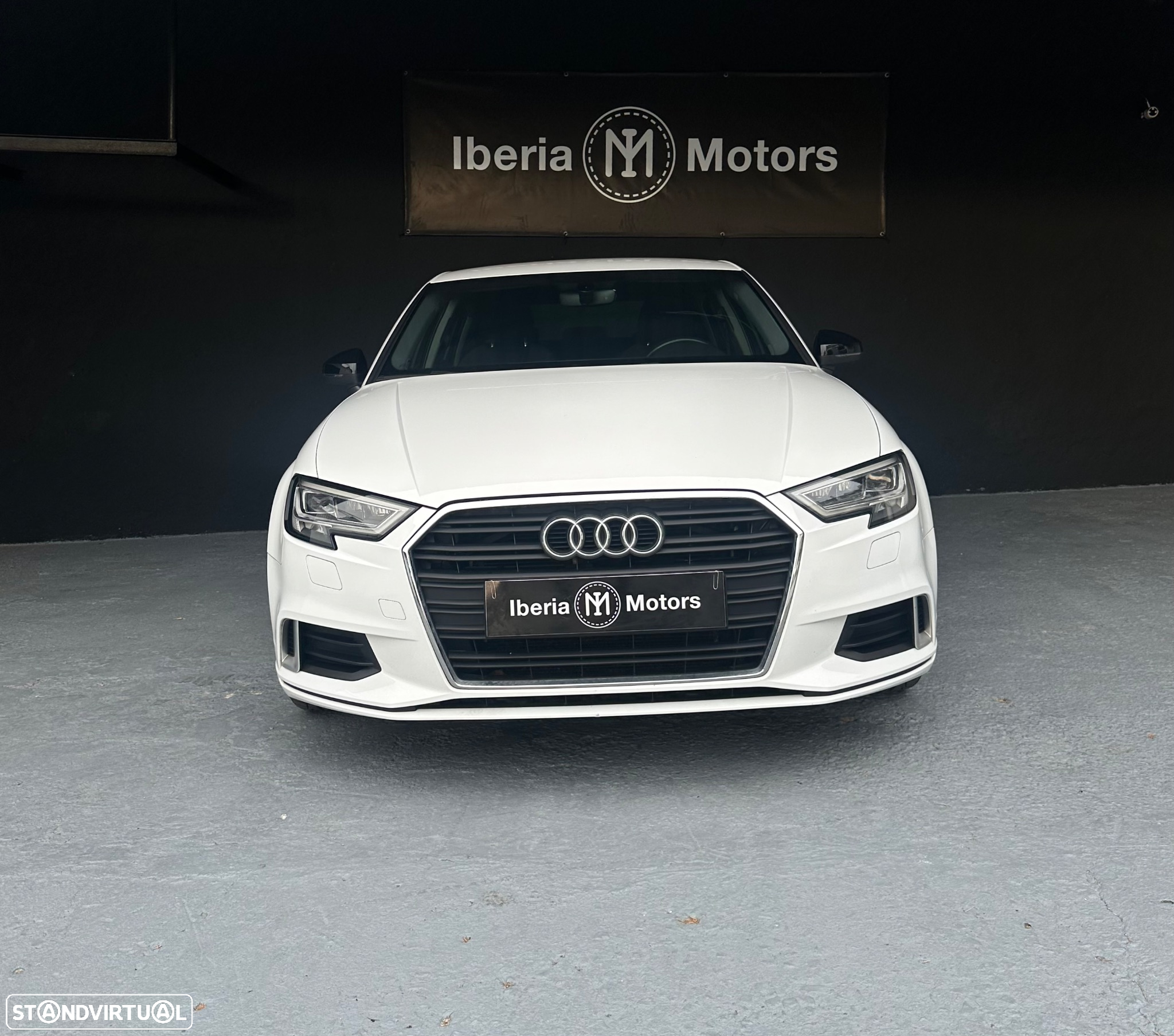 Audi A3 Limousine 30 TFSI Design - 2