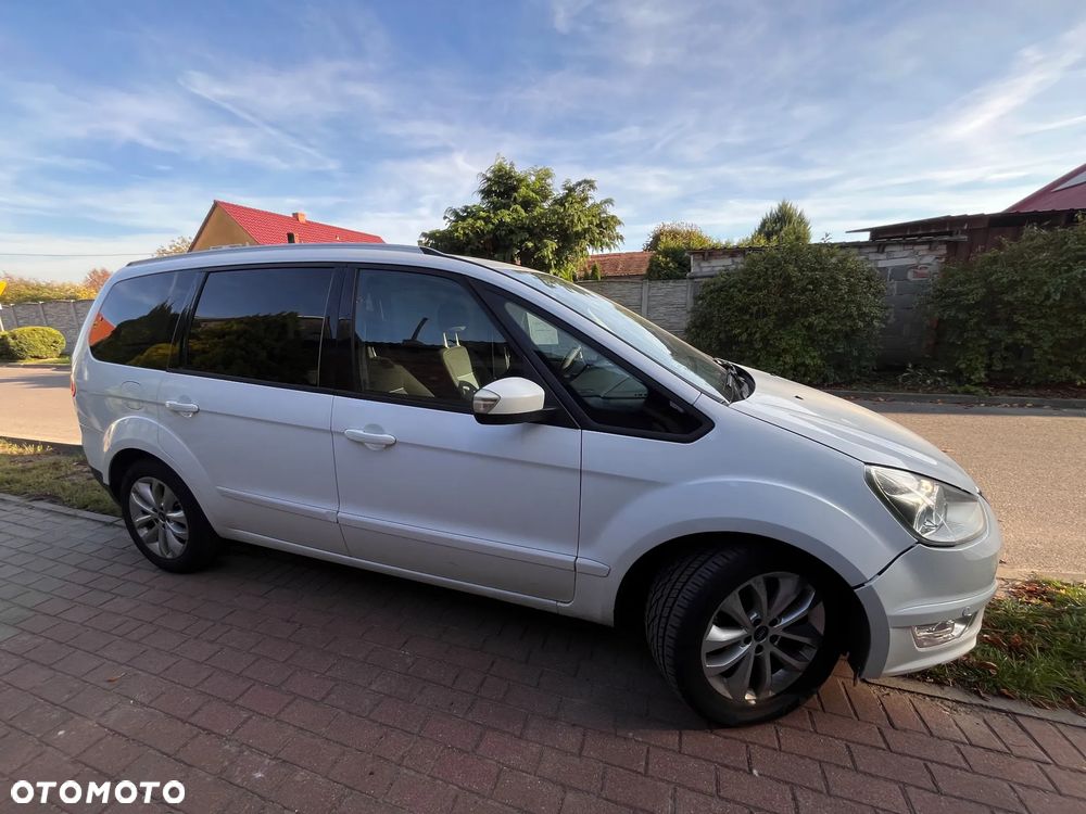 Ford Galaxy - 20