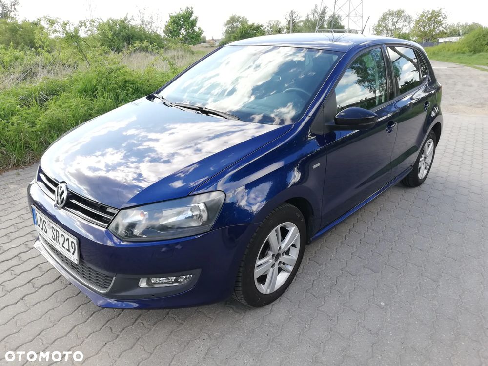 Volkswagen Polo 1.2 TSI MATCH - 1