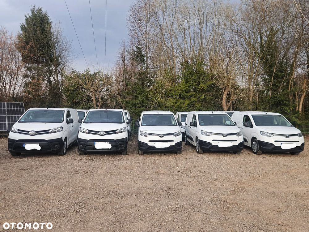 Toyota Proace  , Salon Polska, 3 osobowy - 32