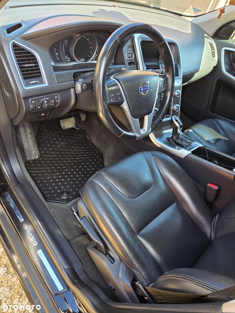 Volvo XC 60 D3 Drive-E Momentum - 29