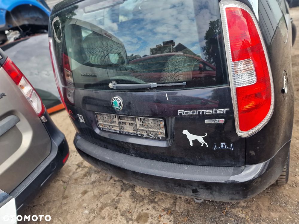 Klapa  tył  skoda  roomster  w kolorze LF9R - 2
