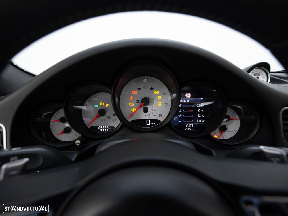 Porsche 911 (991) - 24