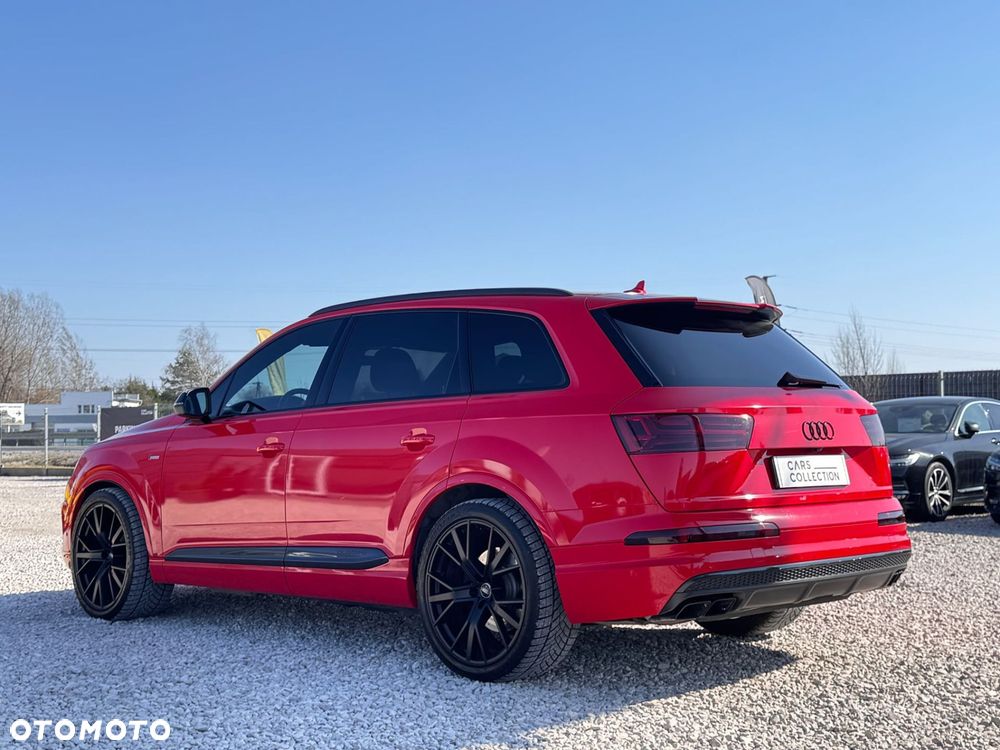 Audi SQ7 - 7