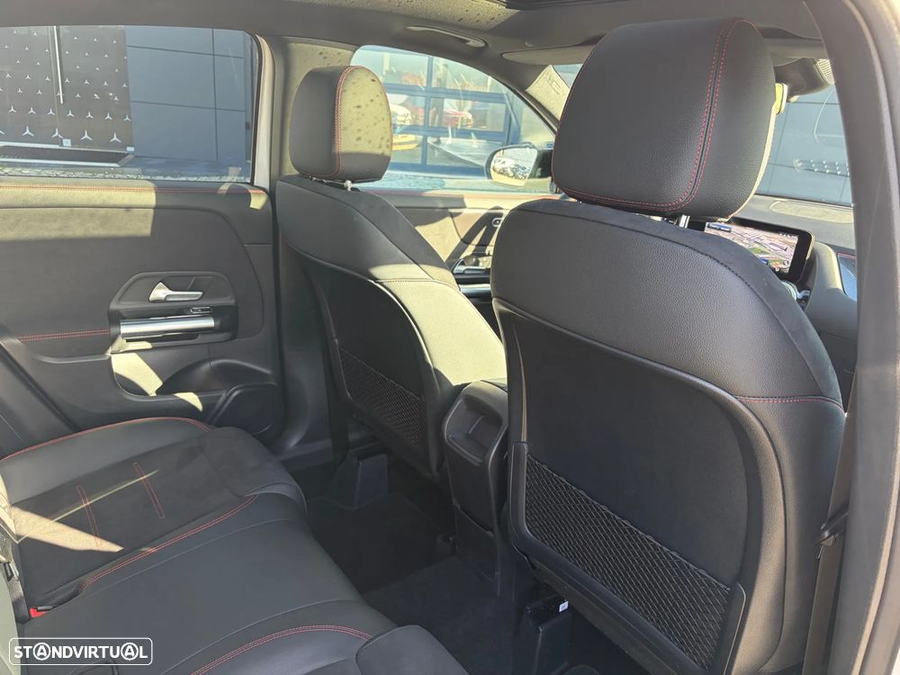 Mercedes-Benz GLA 180 d AMG Line - 11