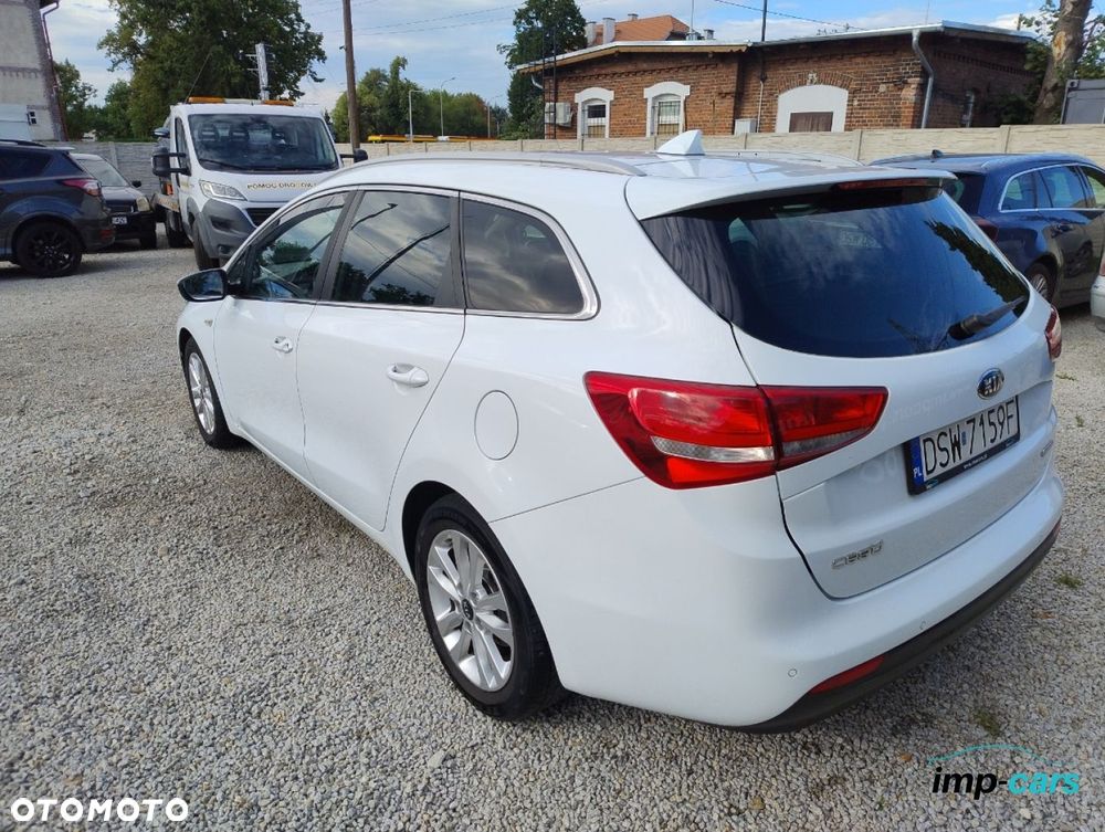 Kia Ceed 1.6 GDI XL - 9