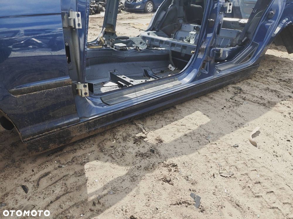 PRÓG LEWY + SŁUPEK ŚRODKOWY BMW E46 TOURING KOMBI A07/5 MYSTICBLAU METALLIC - 4