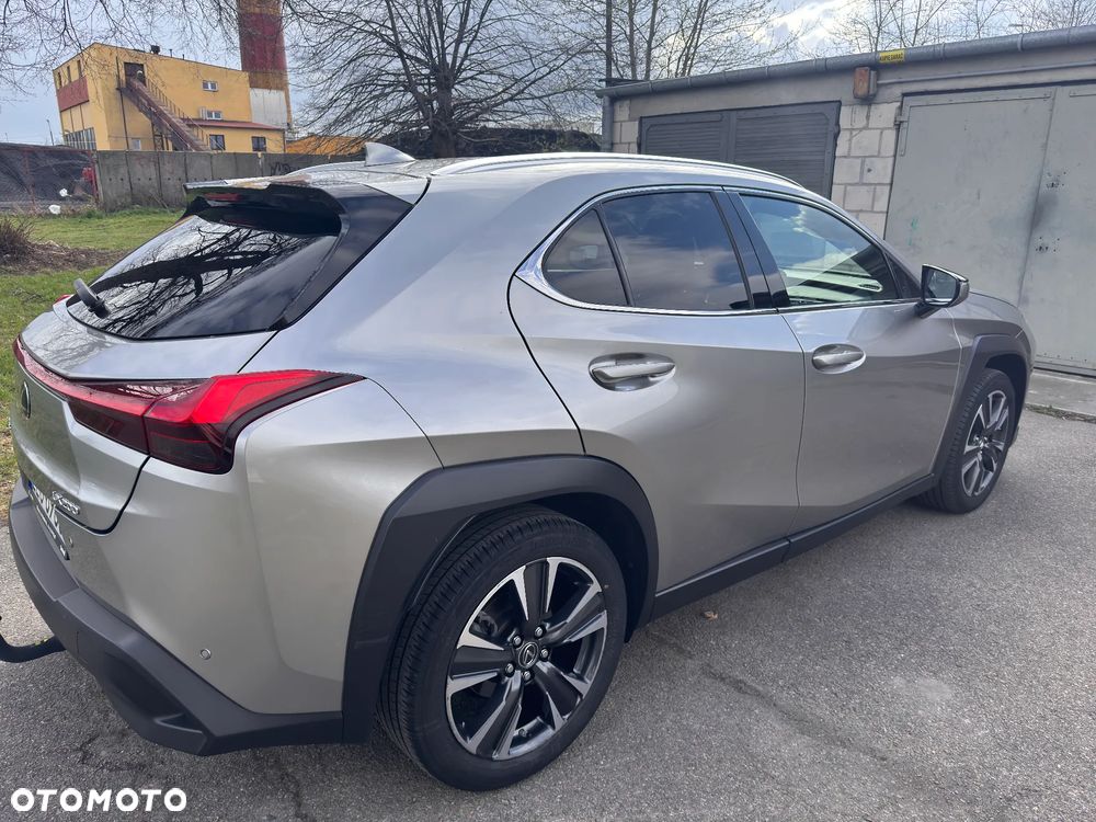 Lexus UX 200 GPF Pure 2WD - 14