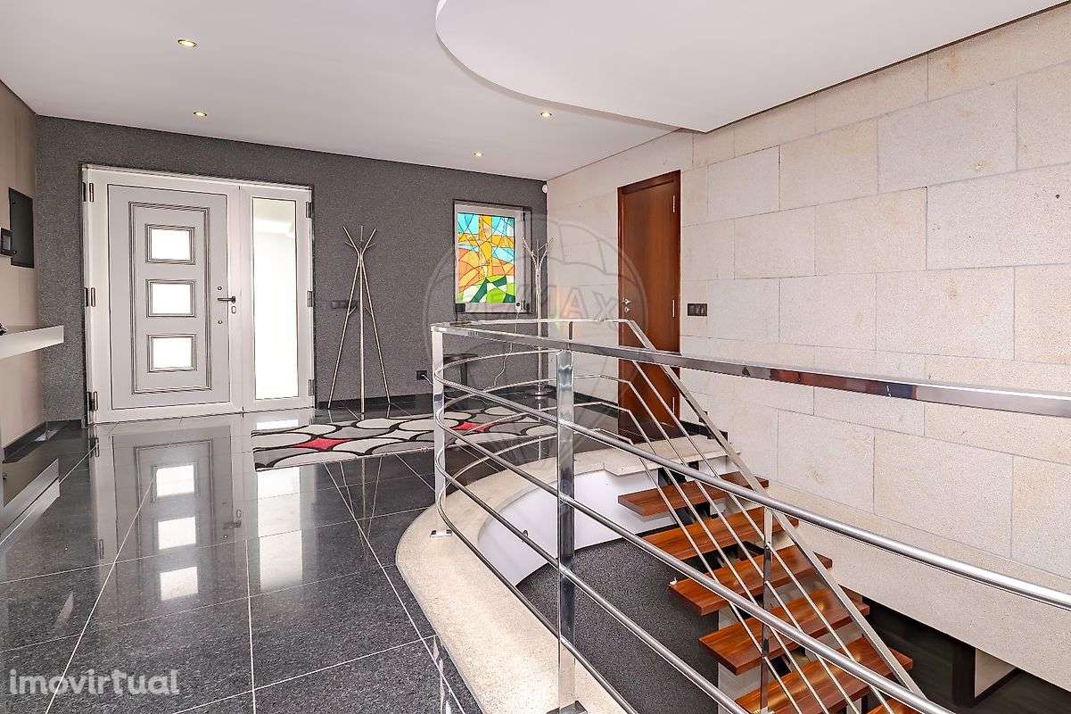 Moradia T5 para venda - Grande imagem: 3/29