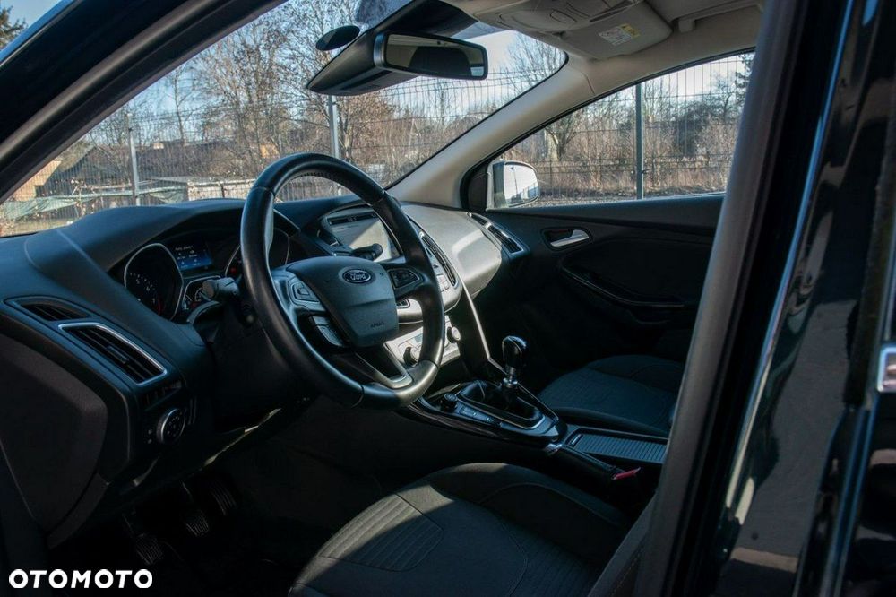 Ford Focus 1.0 EcoBoost Titanium - 15