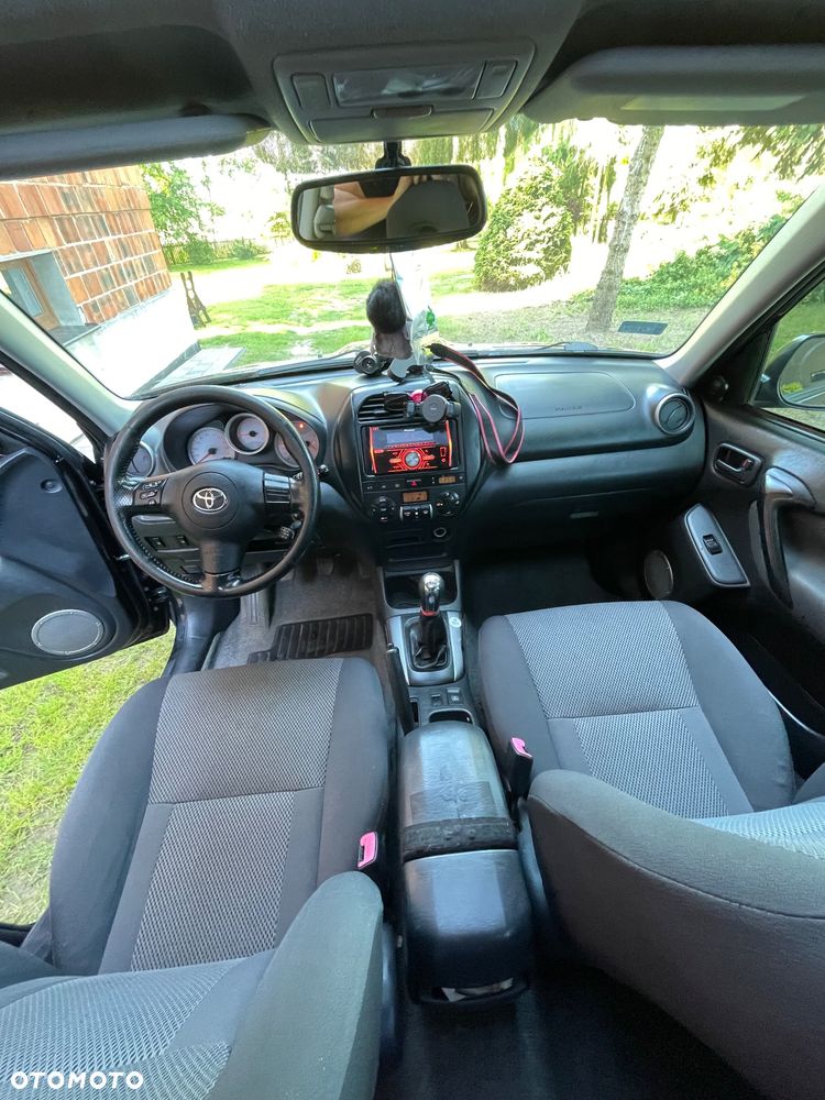 Toyota RAV4 2.0 D-4D 4x4 - 36