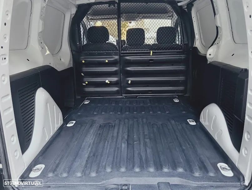 Citroën Berlingo BlueHDI Club L1 3 Lugares iva dedutivel - 40
