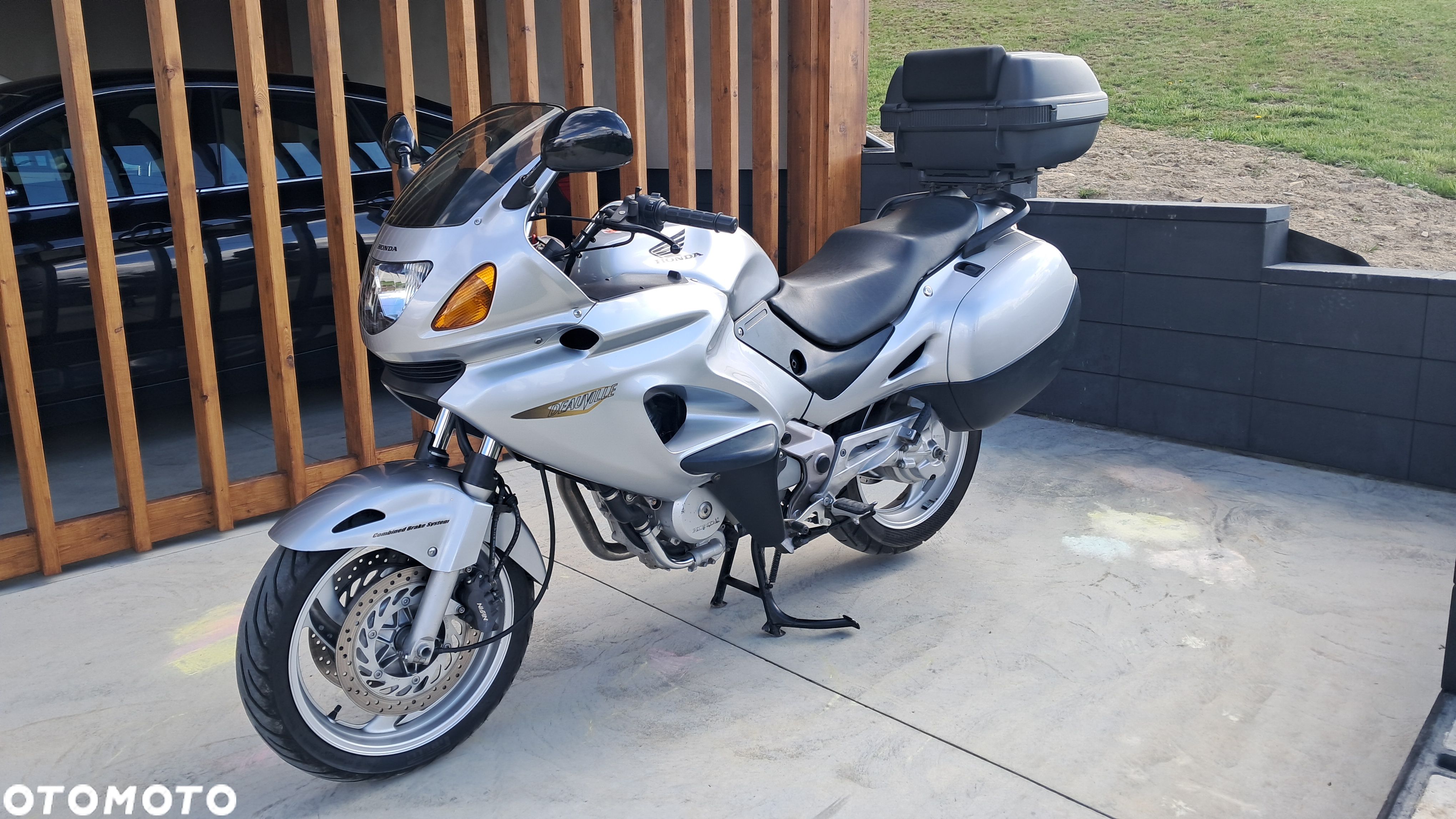 Honda NTV - 1