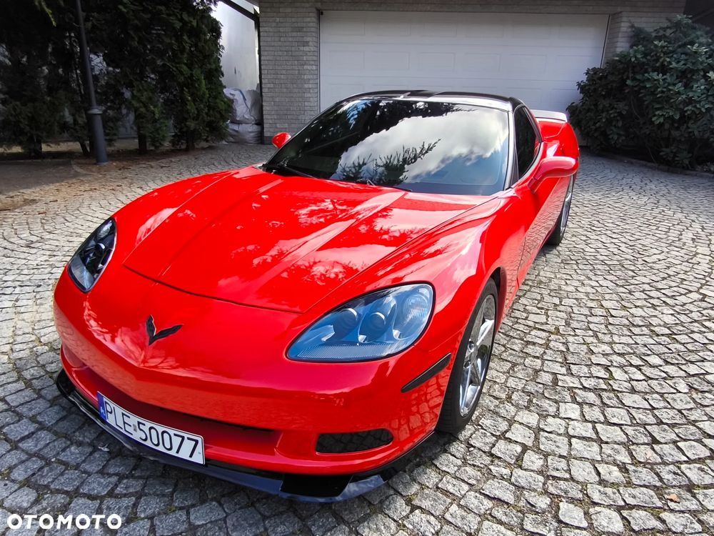 Chevrolet Corvette - 21