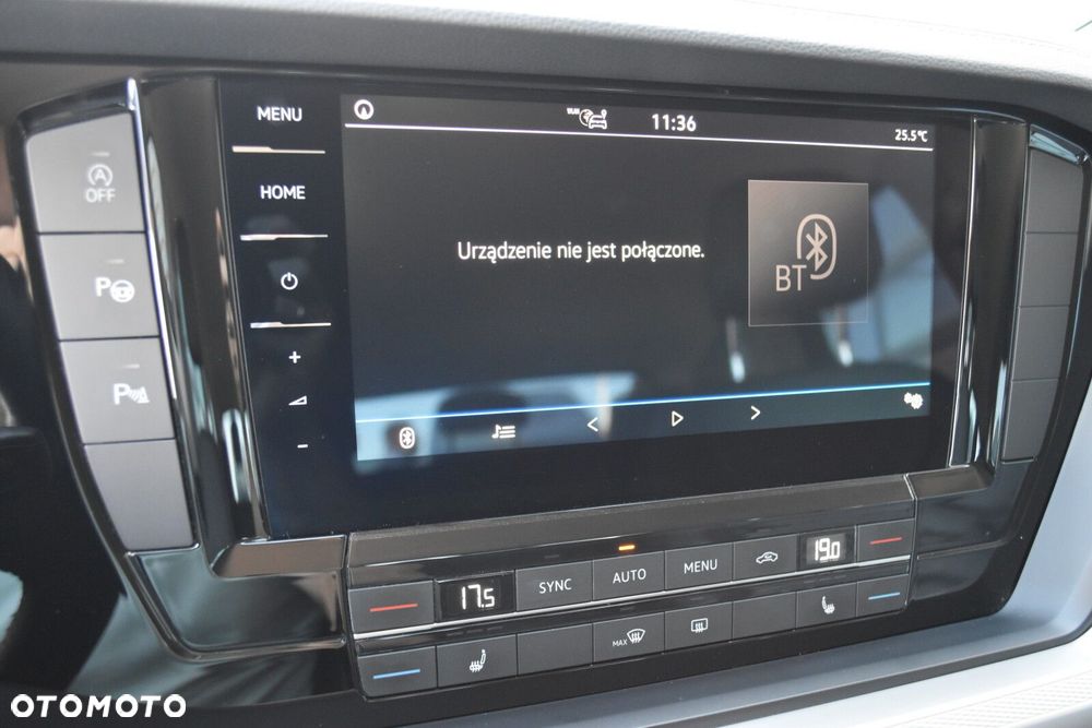 Volkswagen Touareg - 17