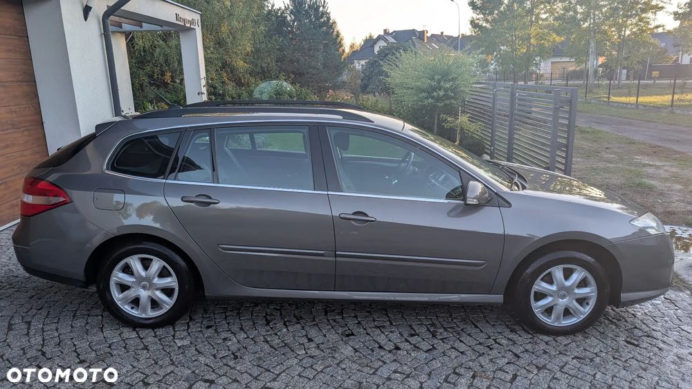 Renault Laguna 2.0 DCi SL Tech Run - 12