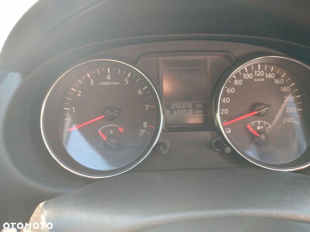 Nissan Qashqai 1.6 Tekna - 8