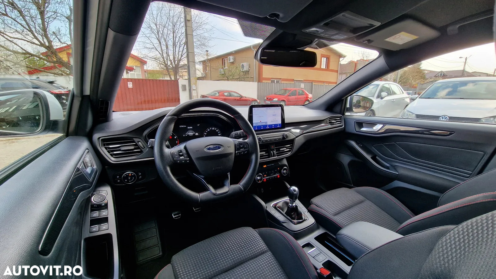 Ford Focus 1.0 EcoBoost Start-Stopp-System ST-LINE - 8