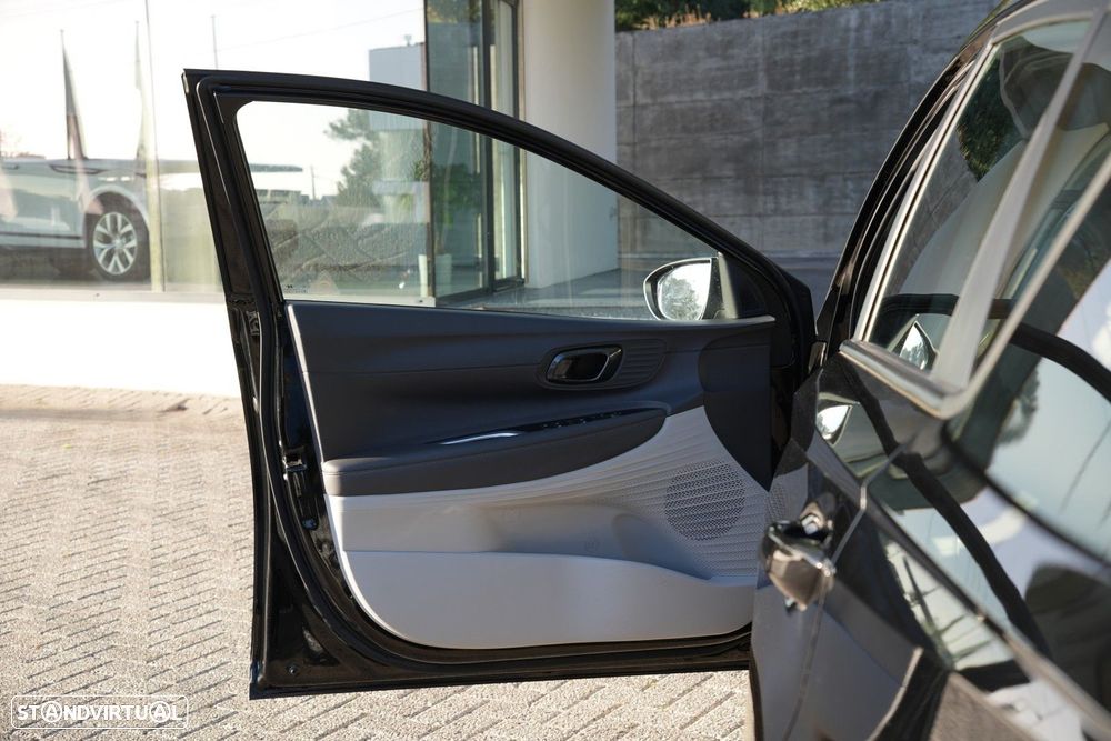 Hyundai Bayon 1.0 T-GDI Premium DCT - 17