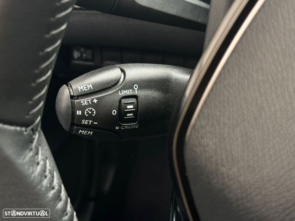 Peugeot 208 1.2 PureTech Allure Pack - 18
