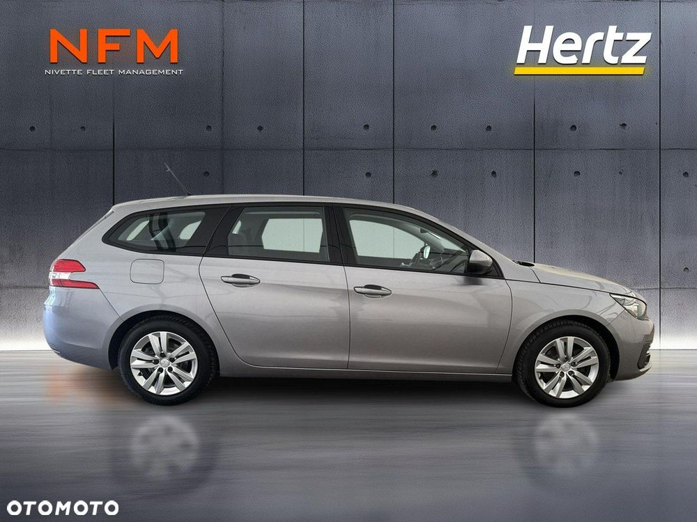 Peugeot 308 - 8