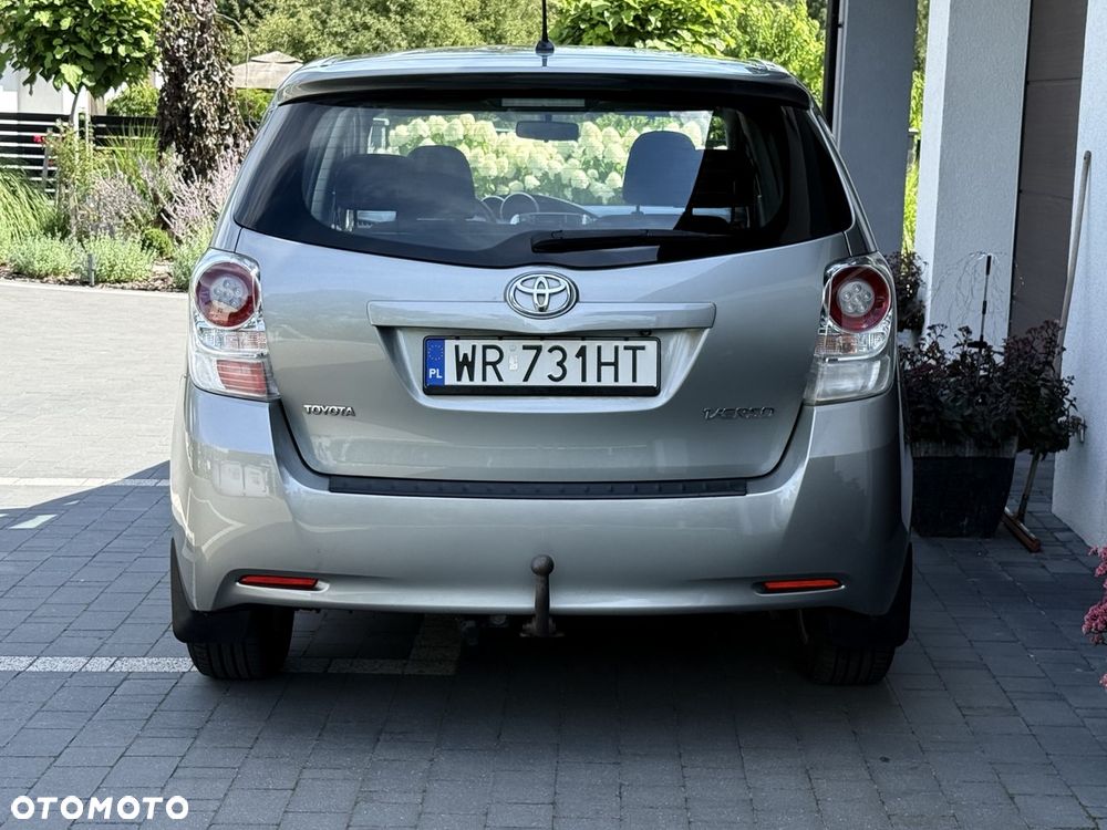 Toyota Verso 1.8 Edition - 6