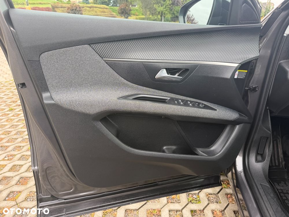 Peugeot 3008 1.2 PureTech Active Pack S&S - 27