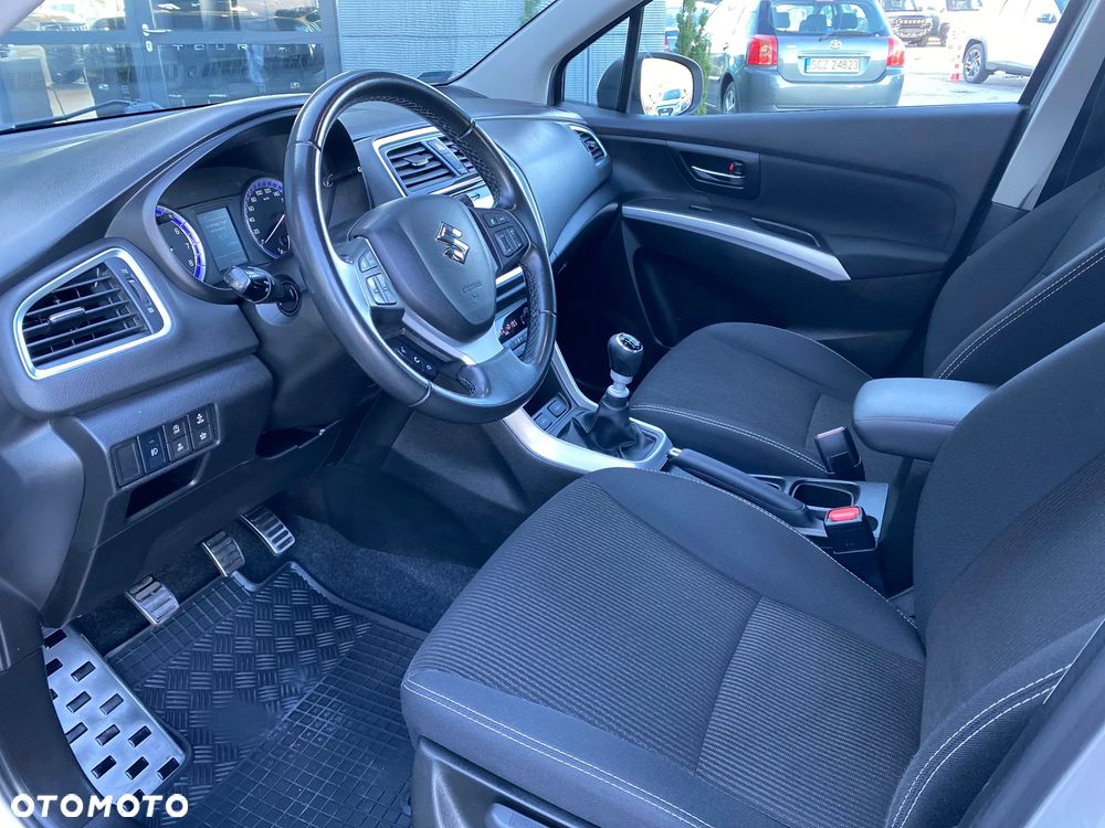 Suzuki SX4 S-Cross 1.4 SHVS Premium - 32