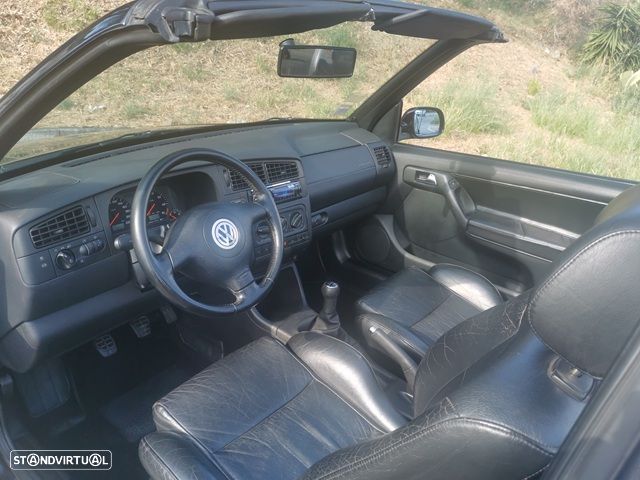 VW Golf Cabriolet 1.6 - 25