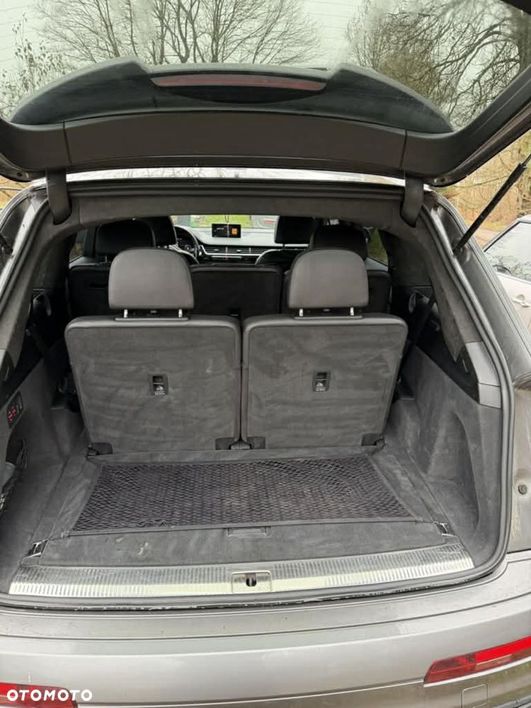 Audi Q7 3.0 TFSI Quattro Tiptronic - 9
