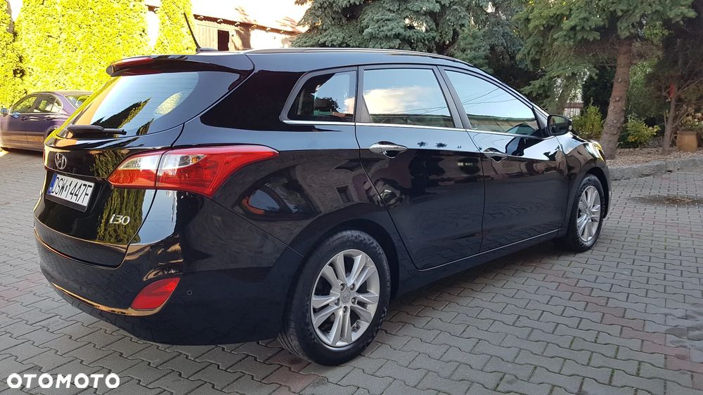 Hyundai i30 1.6 CRDi Premium - 12