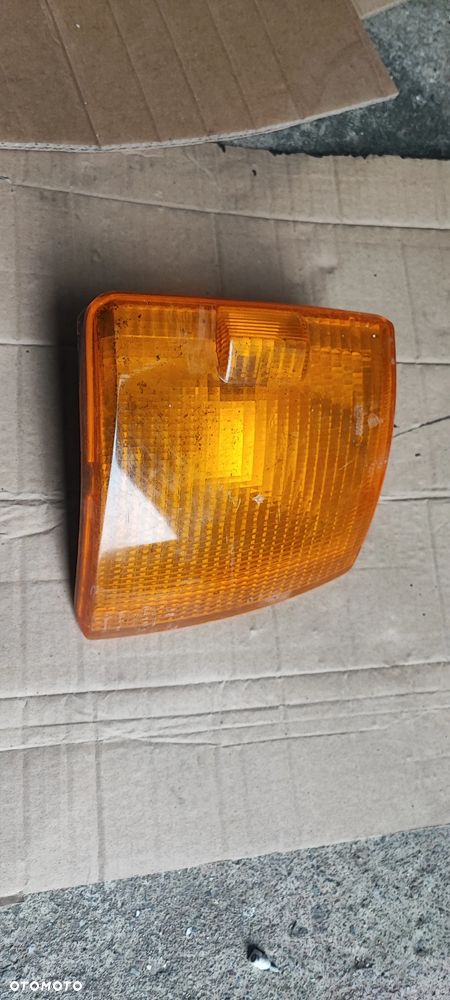 Kierunkowskaz migacz prawy  VW T4 oryginał