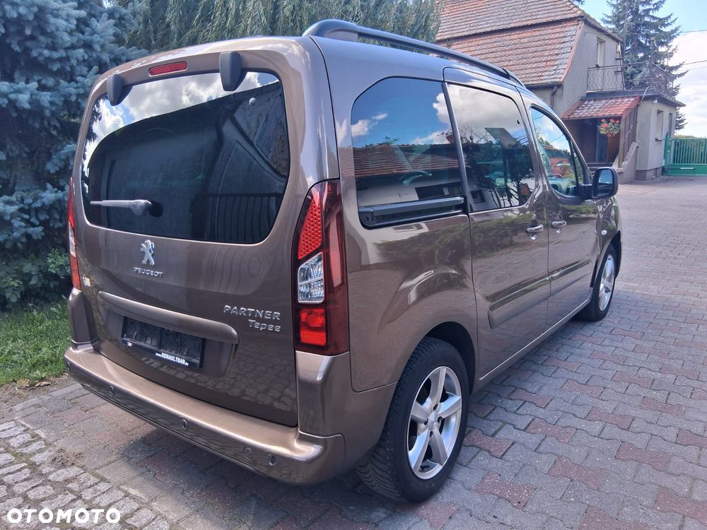 Peugeot Partner 98 VTi Family - 16