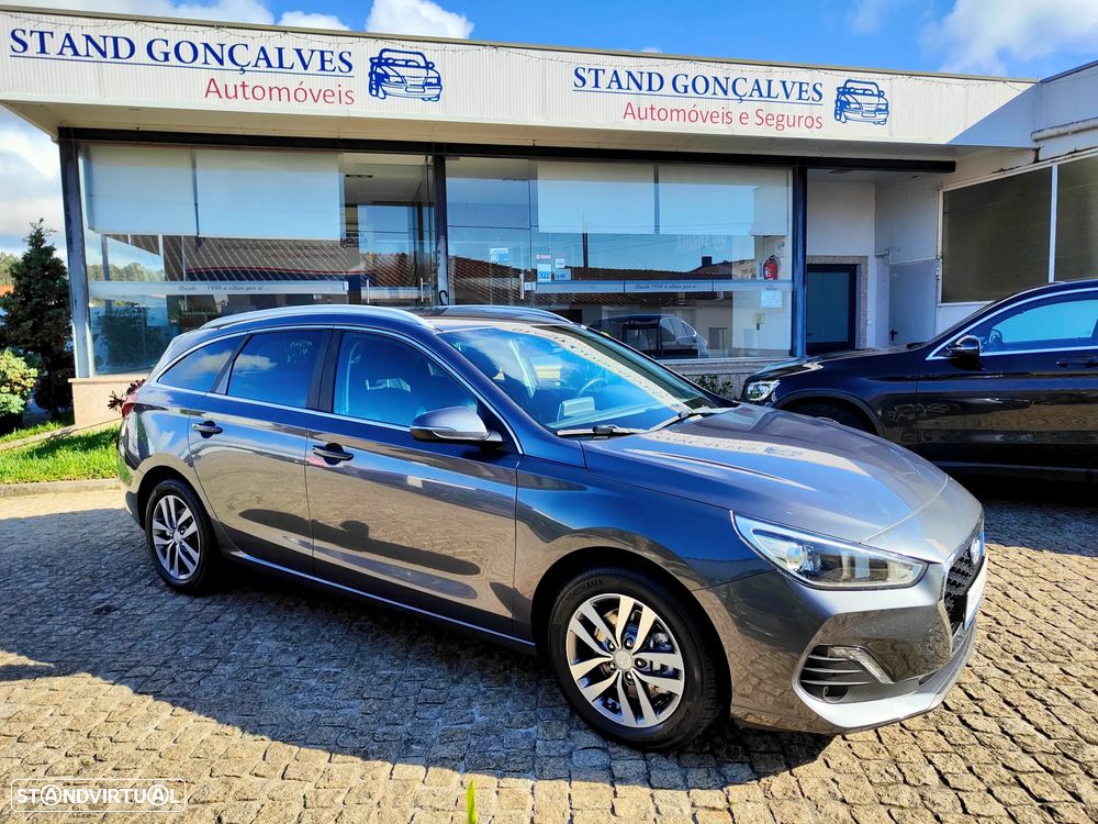 Hyundai i30 CW - 17