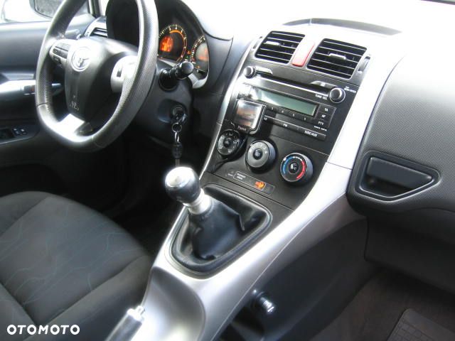 Toyota Auris 1.6 Premium - 13
