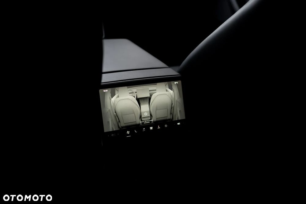 Tesla Model Y RWD - 11