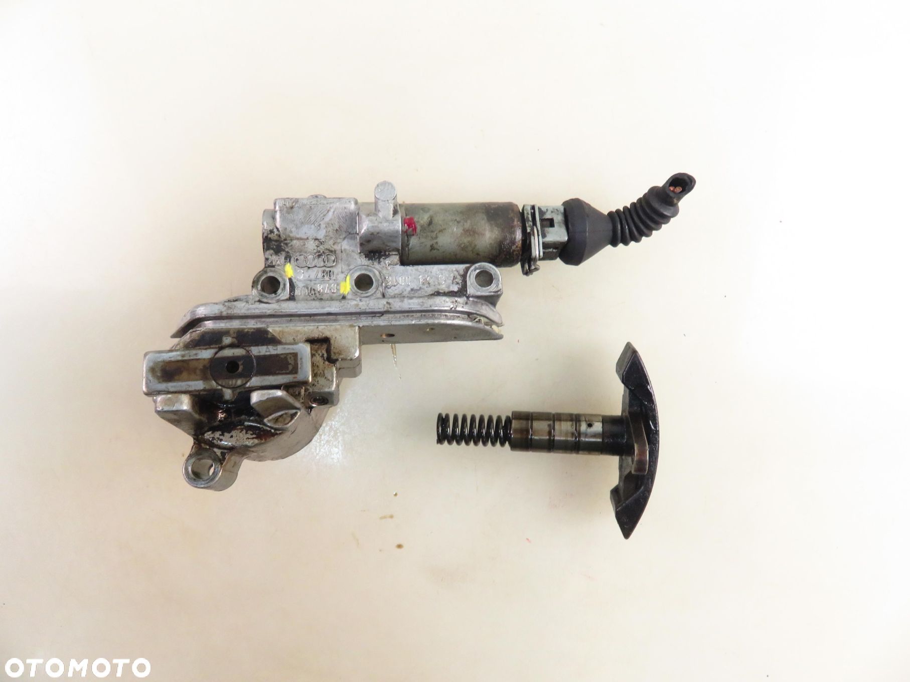 NAPINACZ ŁAŃCUCHA AUDI A6 (4B2, C5) 2.8 quattro - ACK 078109087C - 1