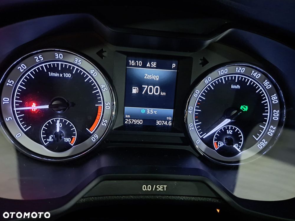 Skoda Octavia 1.6 TDI DSG Style - 7