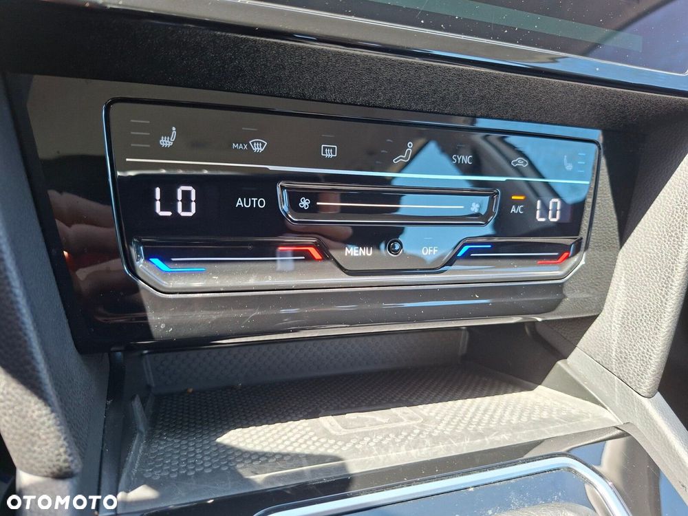 Volkswagen Passat - 20