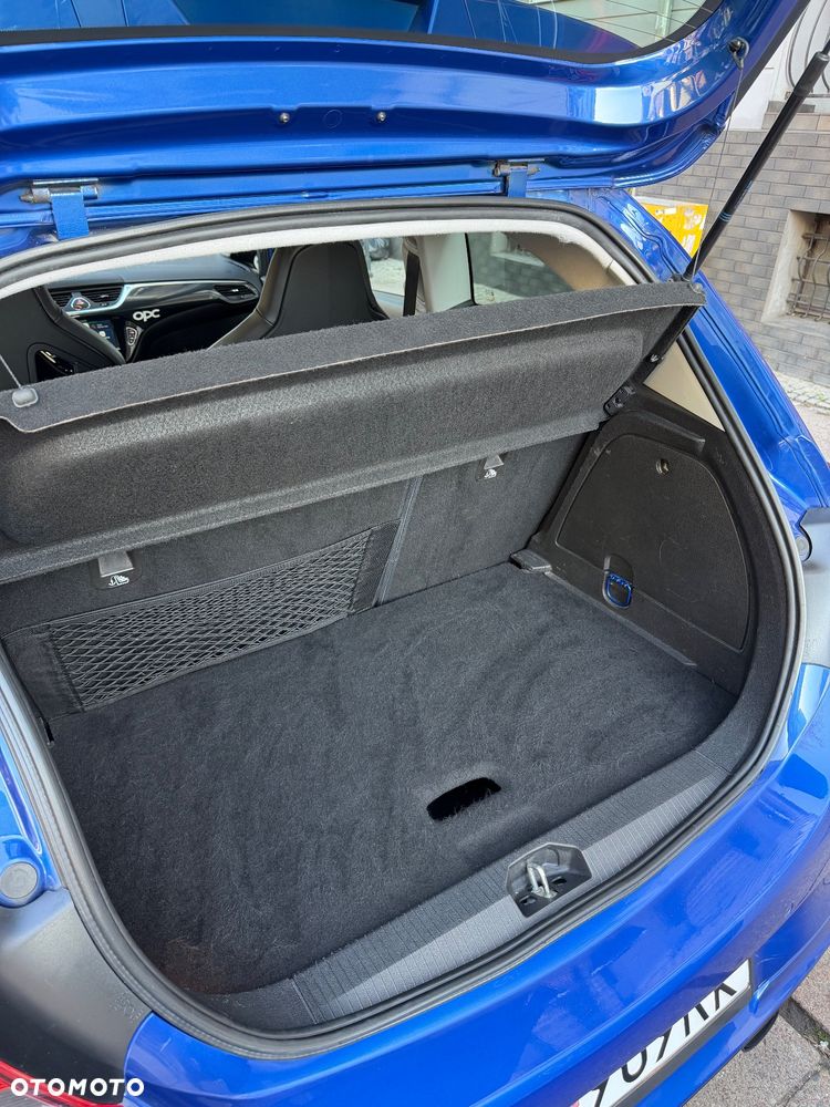 Opel Corsa 1.6 T OPC - 16
