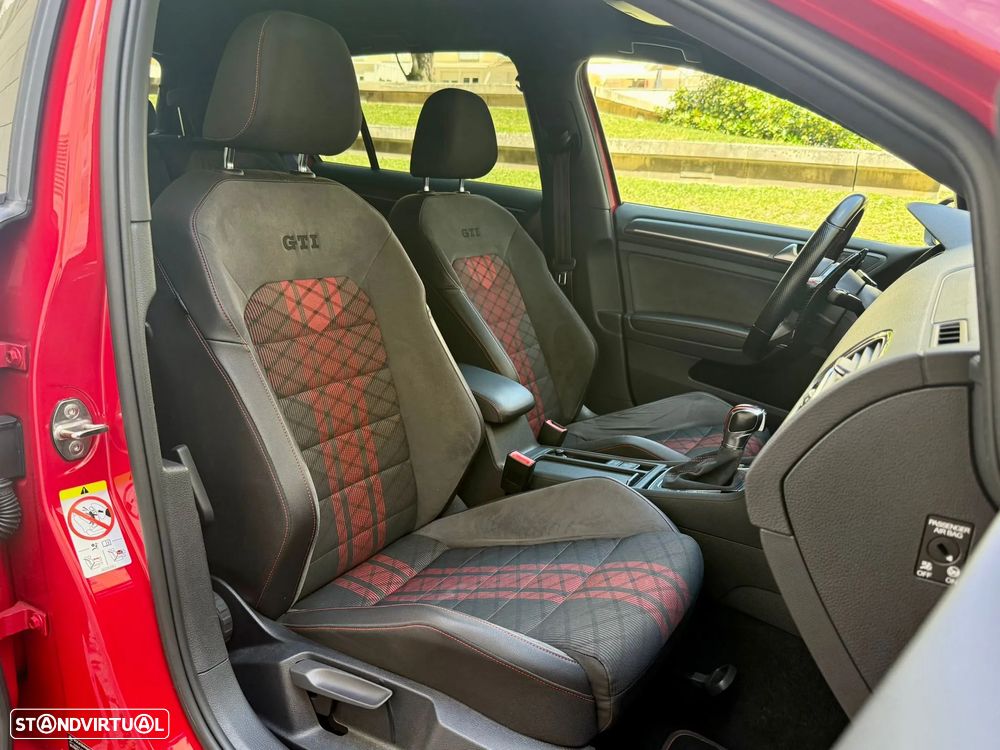 VW Golf GTI TCR 2.0 TSI OPF DSG - 17